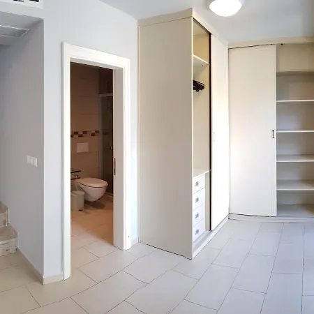 Apartment Great Location, Modern & Cozy In